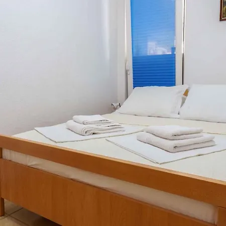 1 * Baska Voda
