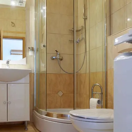 Apartmán 1 *