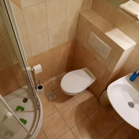 1 Apartment