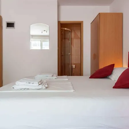 Apartment 1 Baska Voda