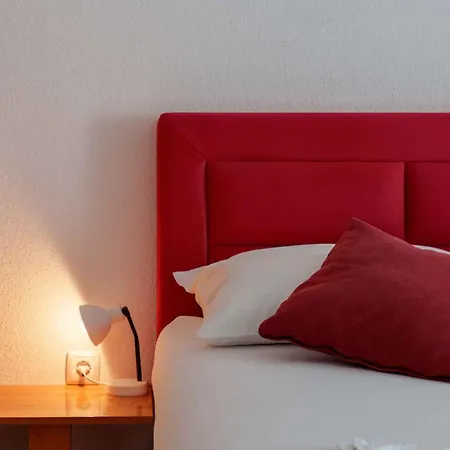 Appartement 1 *